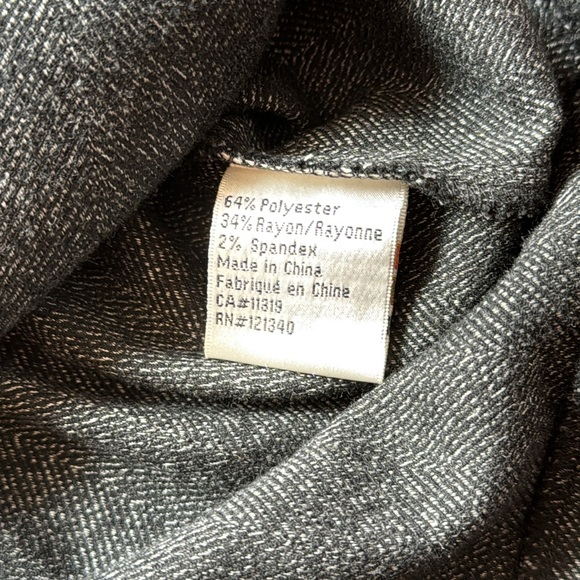 Dynamite Sleeveless Dress - Picture 5 of 6